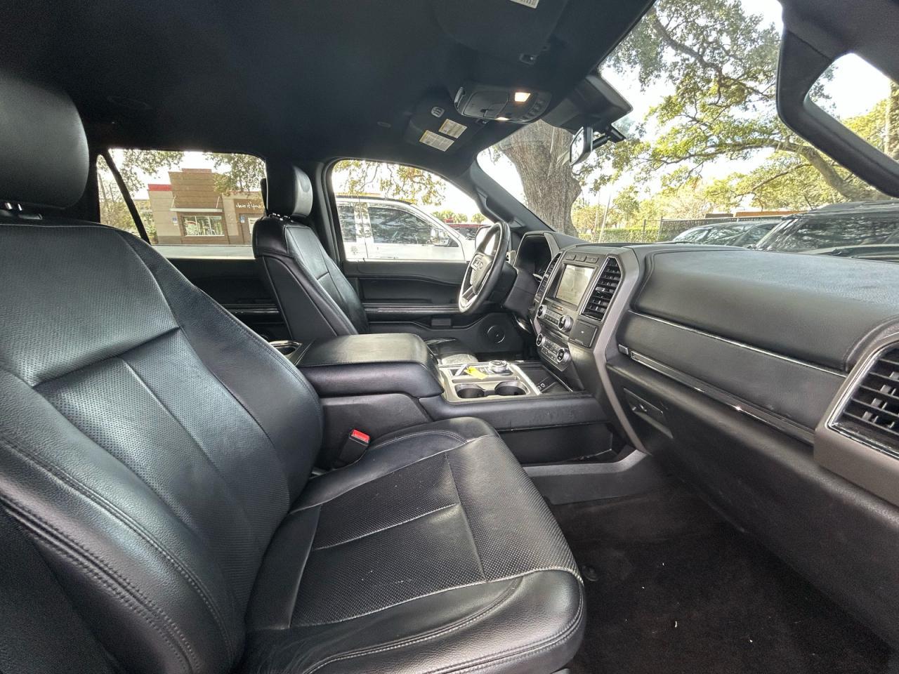 2018 FORD Expedition