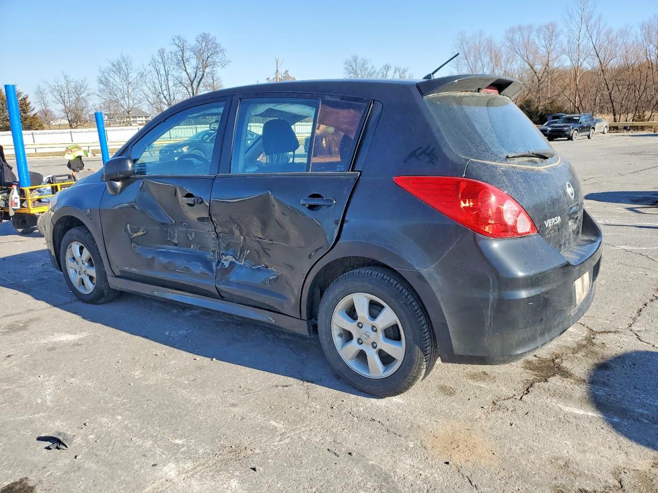 2010 NISSAN VERSA