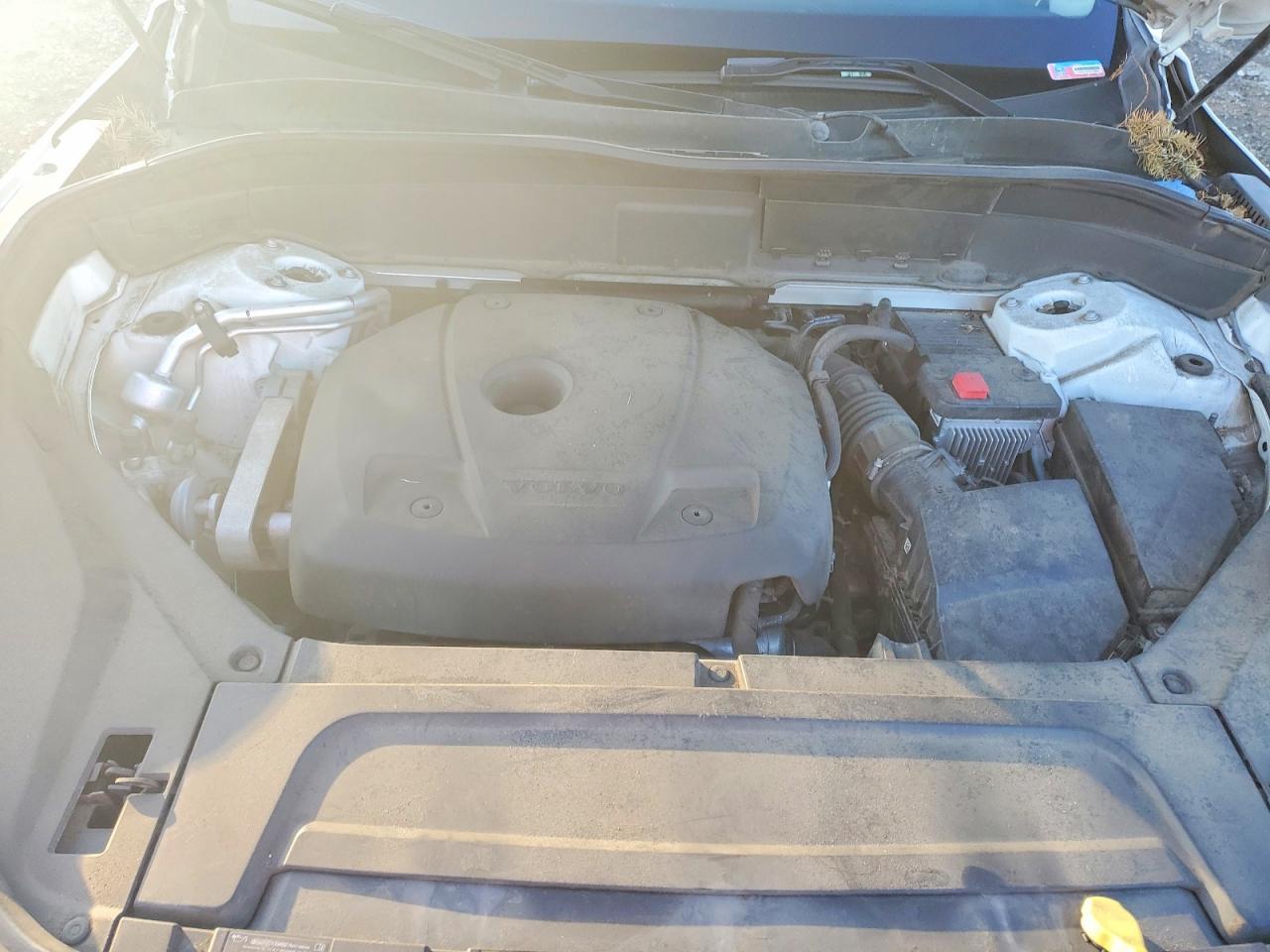 2020 VOLVO XC90