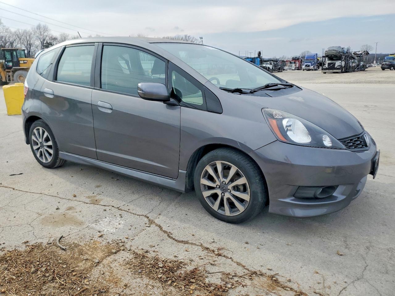 2013 HONDA FIT
