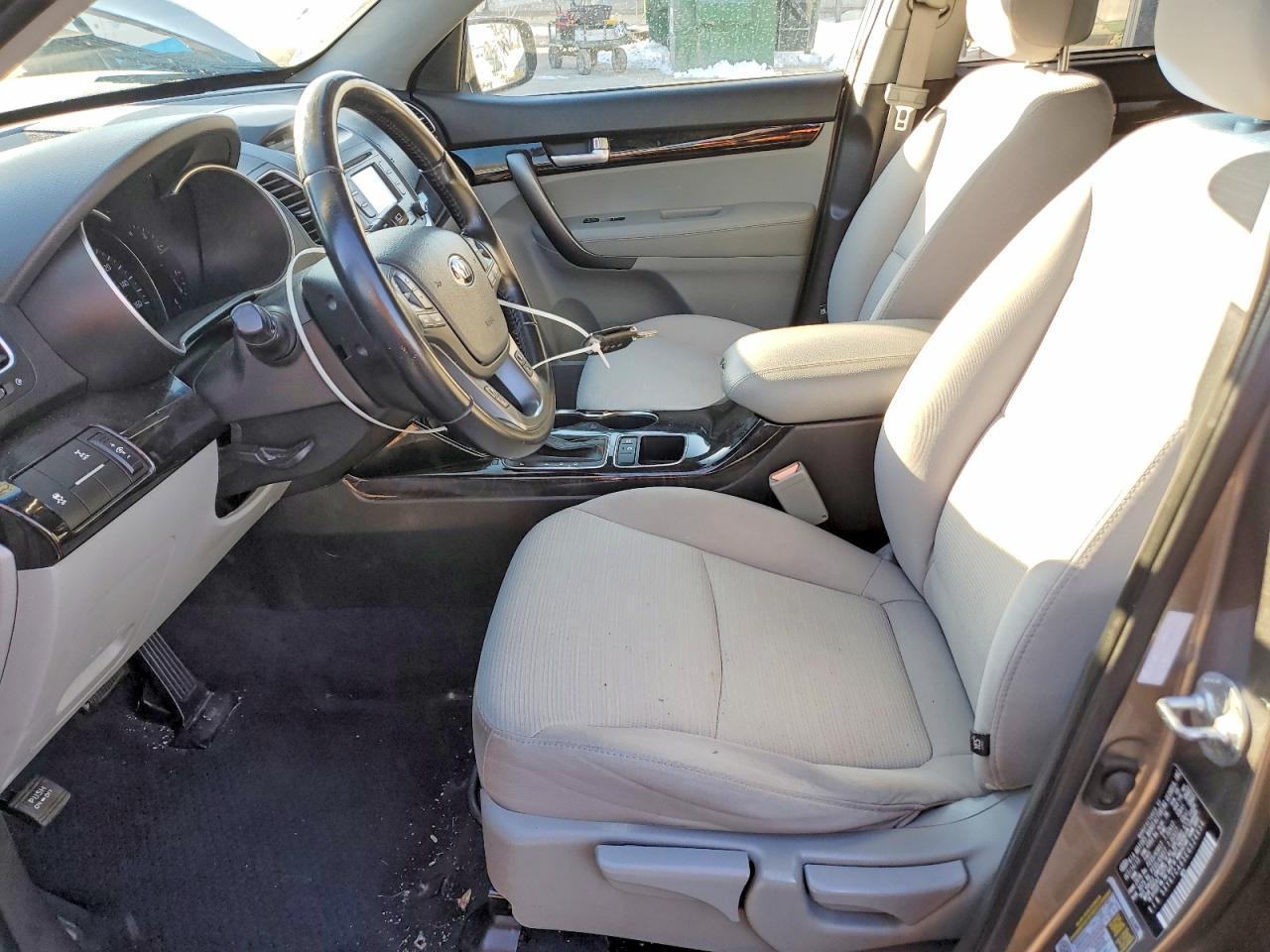 2014 KIA SORENTO