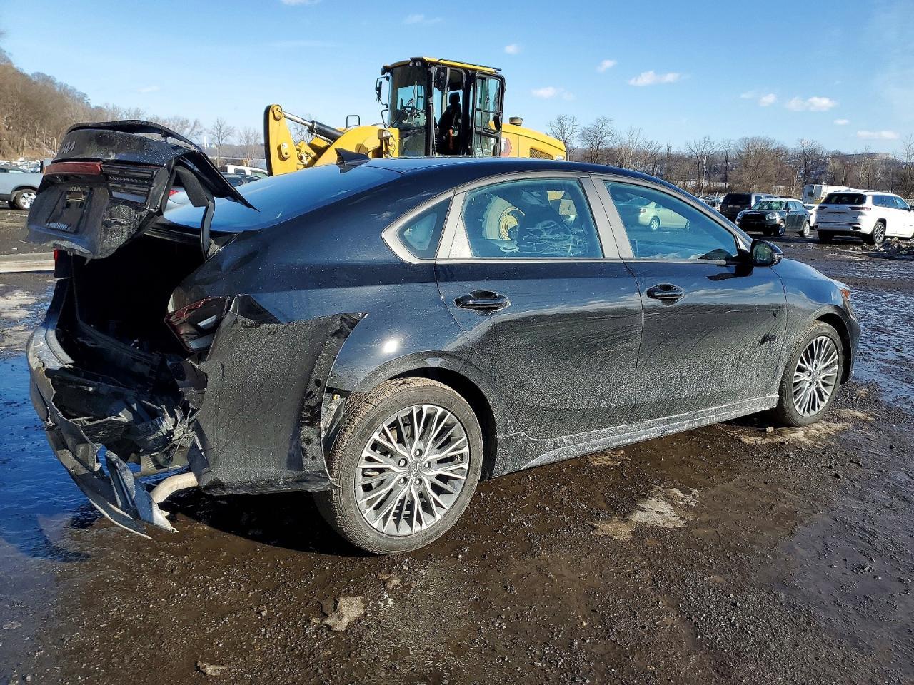 2023 KIA FORTE