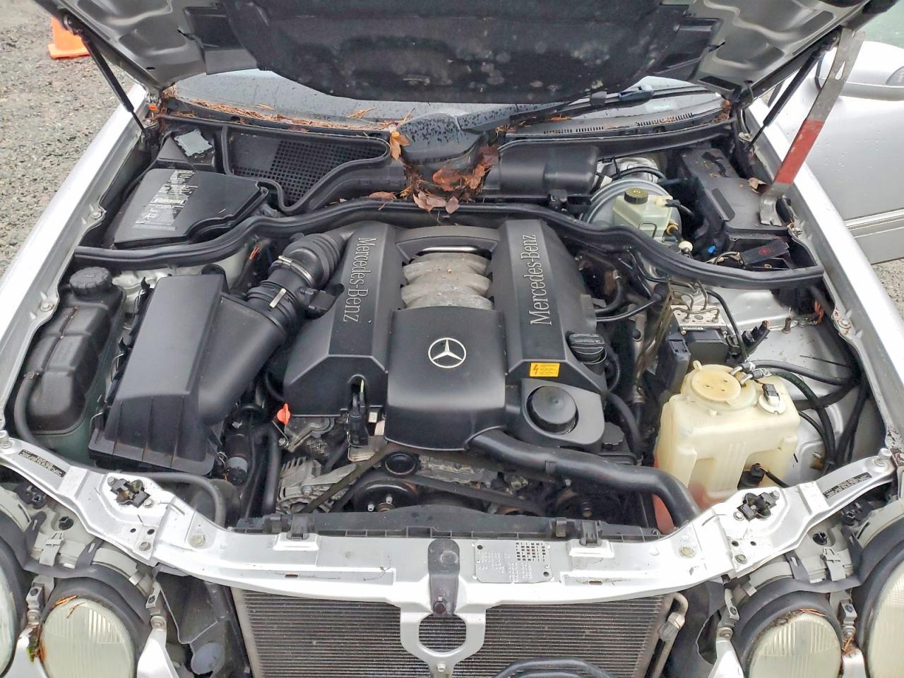 2000 MERCEDES-BENZ E-Class