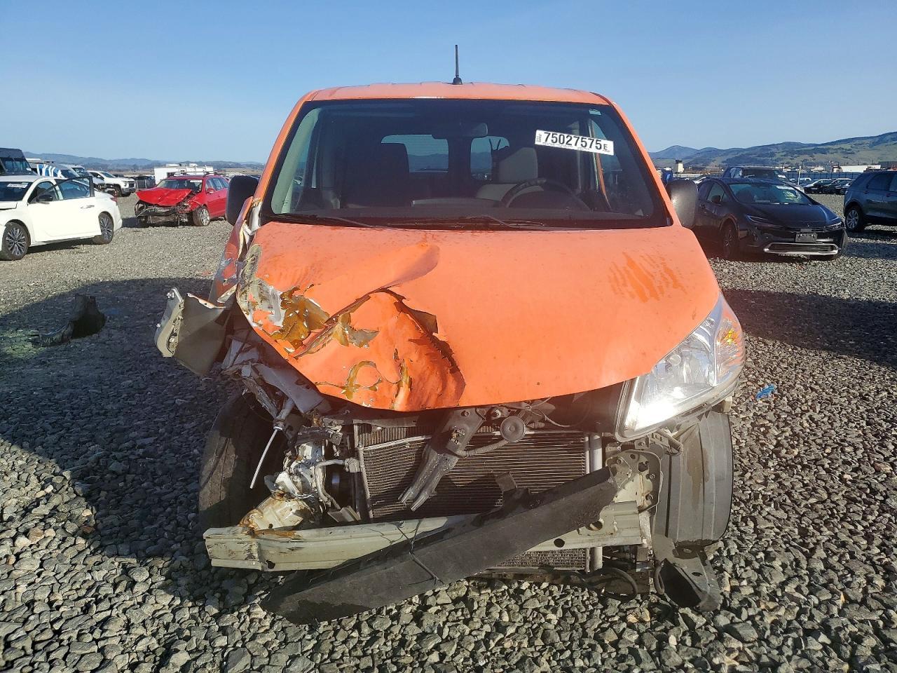2016 NISSAN NV 200