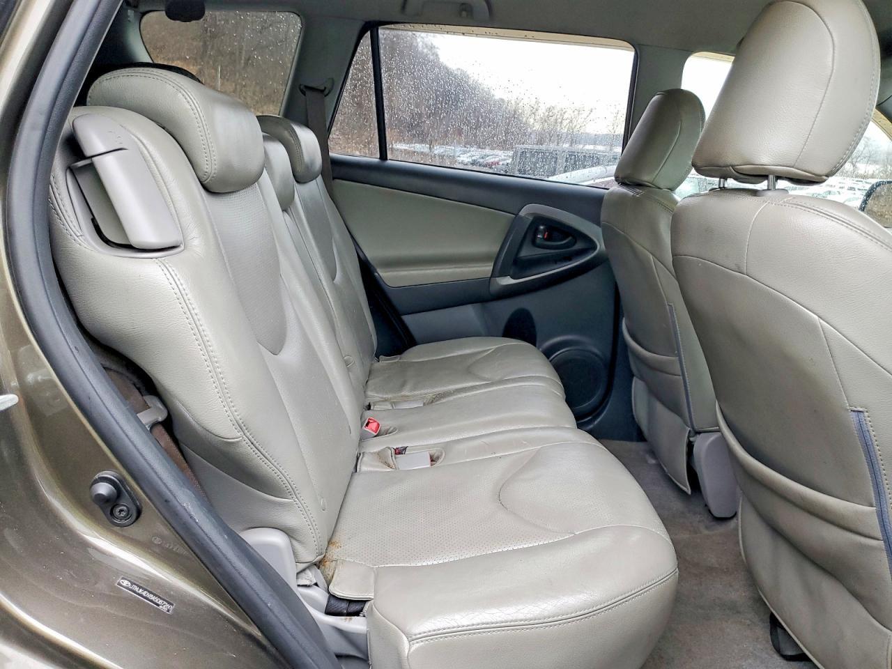 2010 TOYOTA RAV4