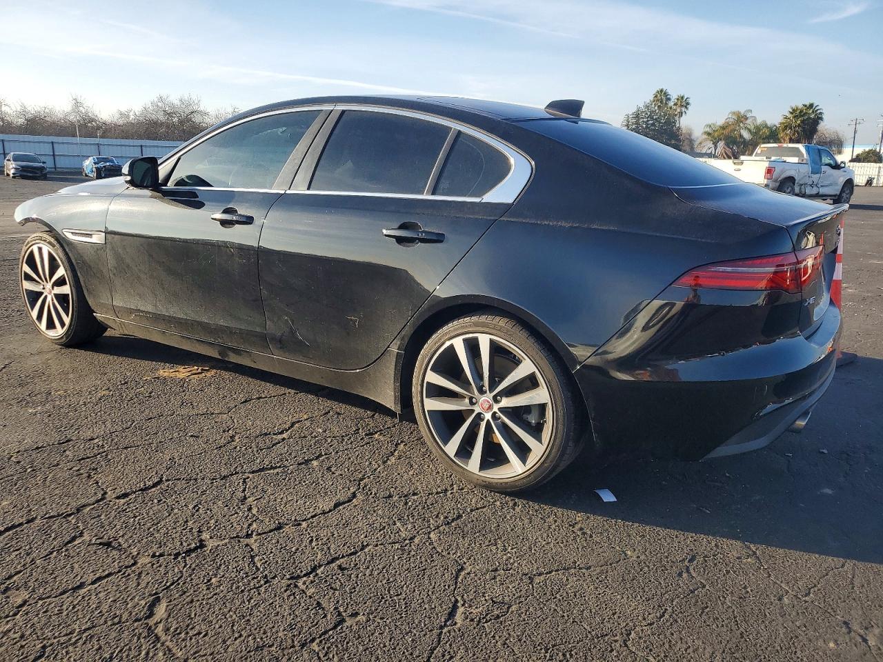 2020 JAGUAR XE
