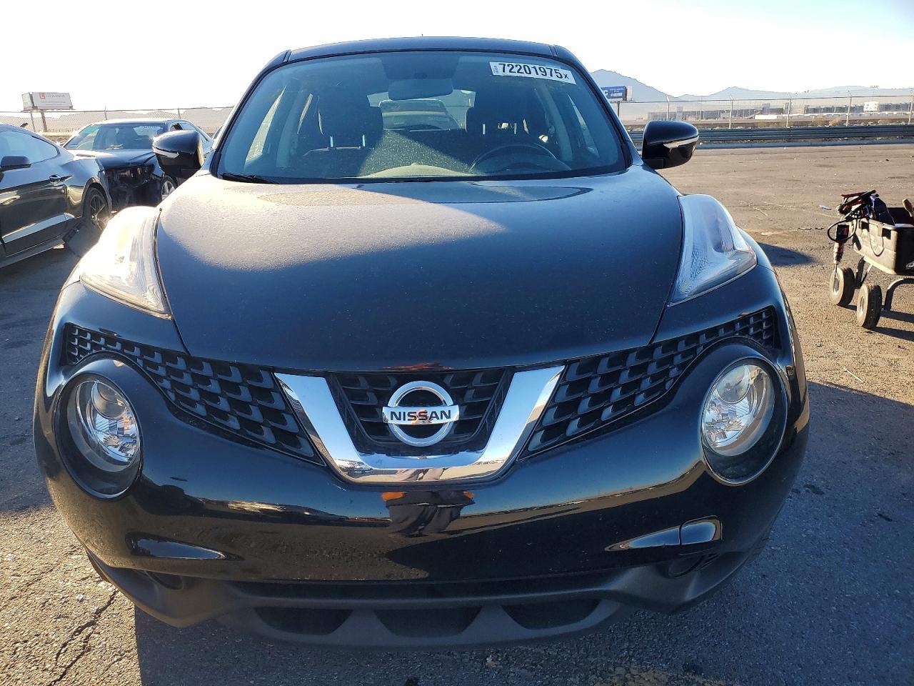 2017 NISSAN Juke
