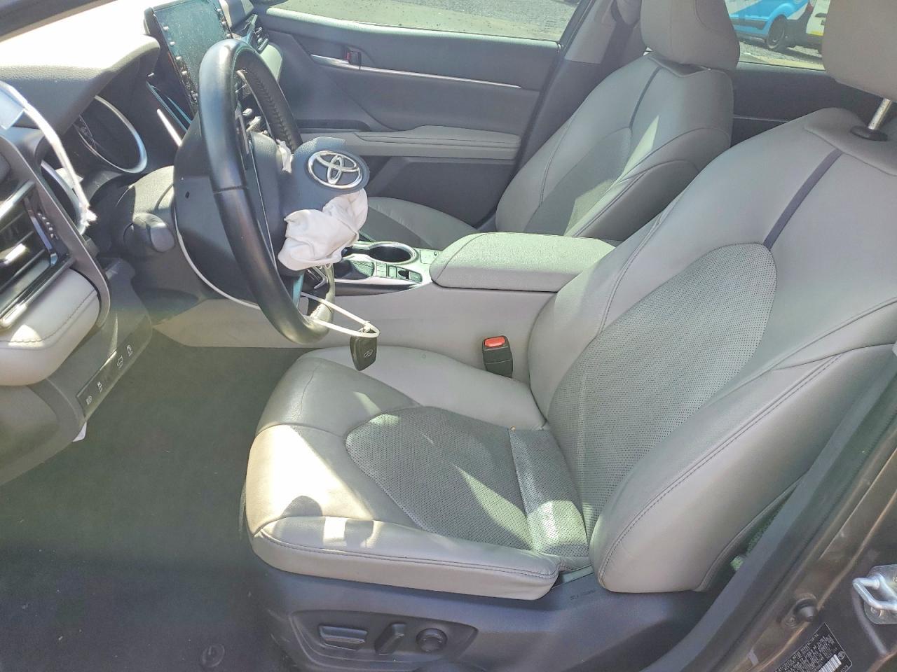 2023 TOYOTA CAMRY