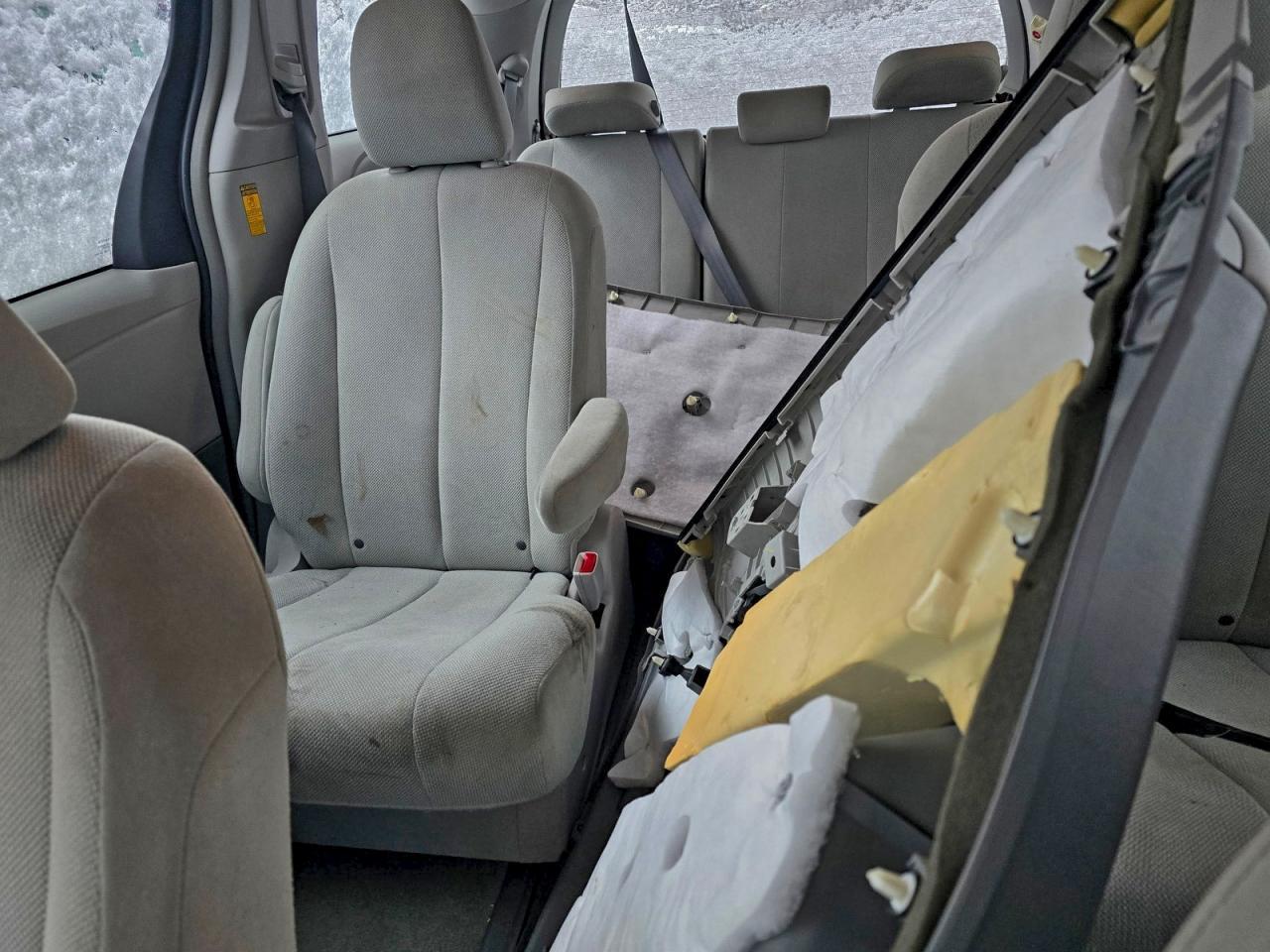 2014 TOYOTA SIENNA