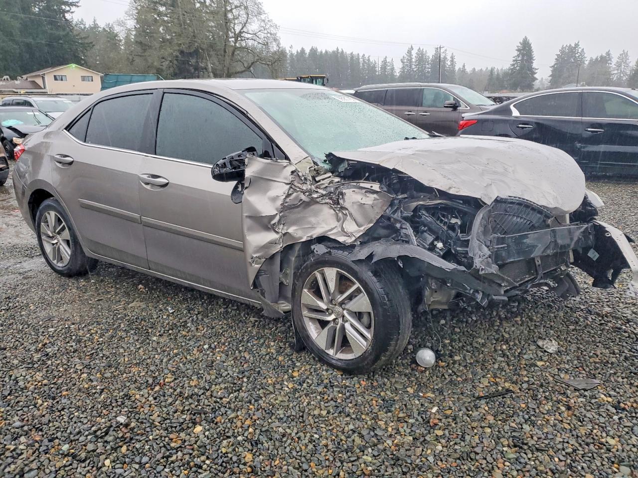 2015 TOYOTA COROLLA