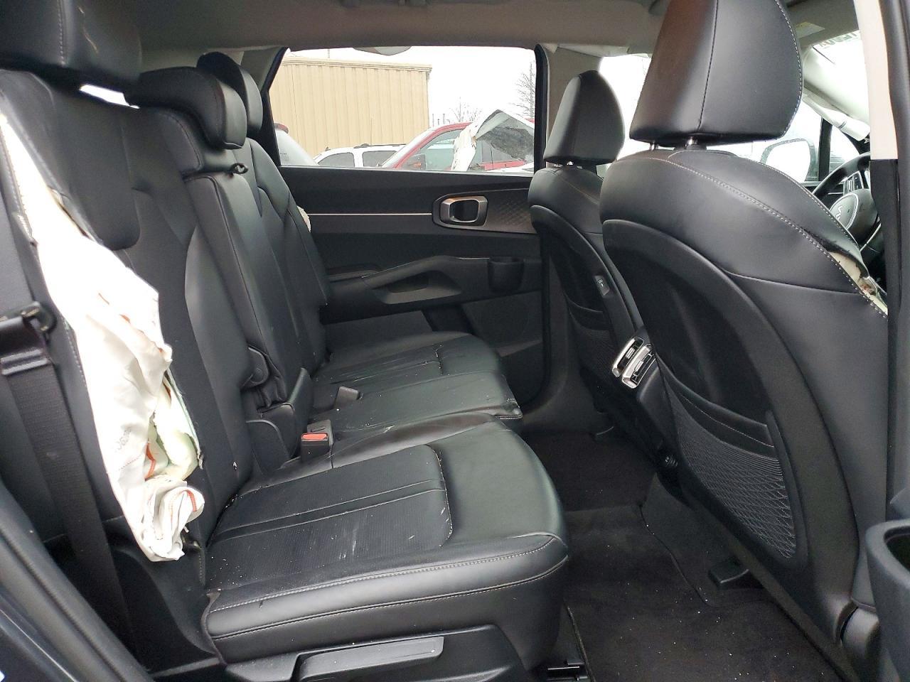 2024 KIA SORENTO