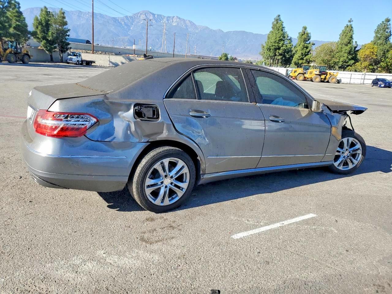2010 MERCEDES-BENZ E-Class