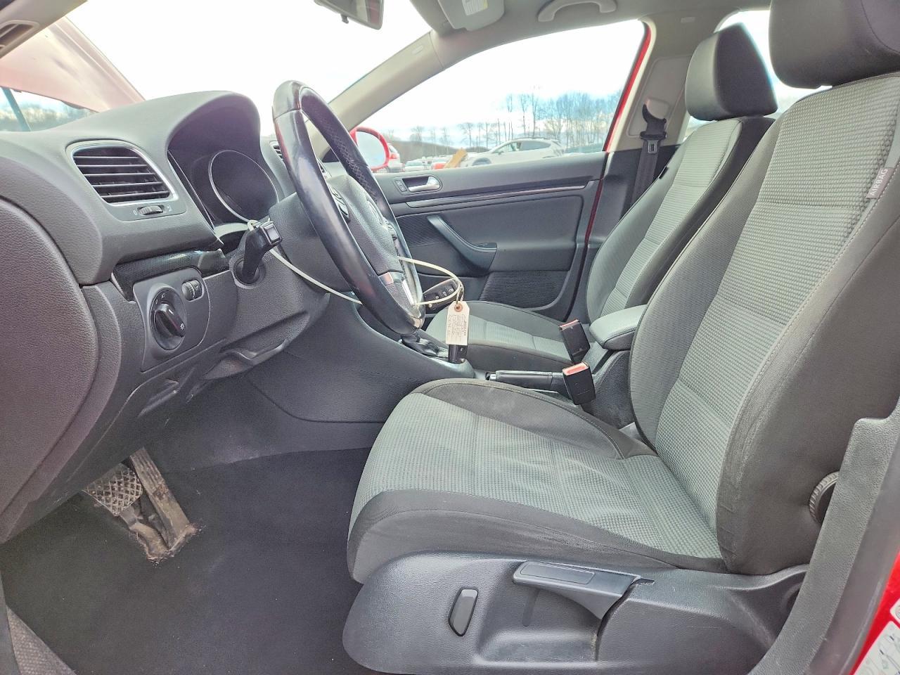 2013 VOLKSWAGEN JETTA