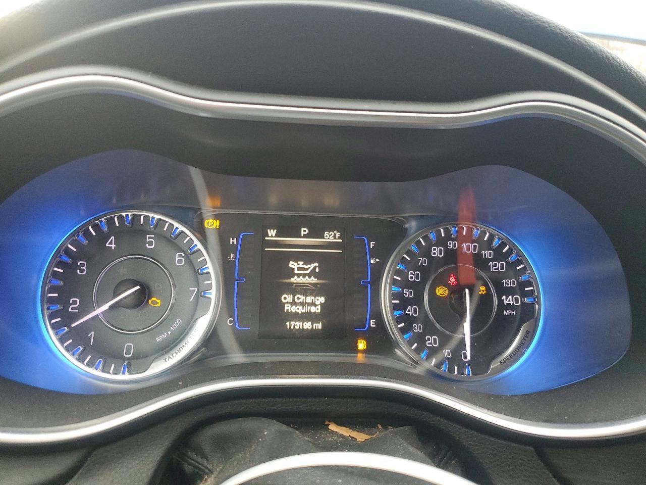 2015 CHRYSLER 200