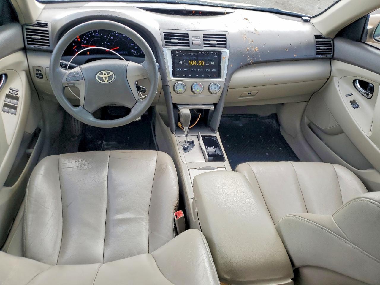 2011 TOYOTA CAMRY