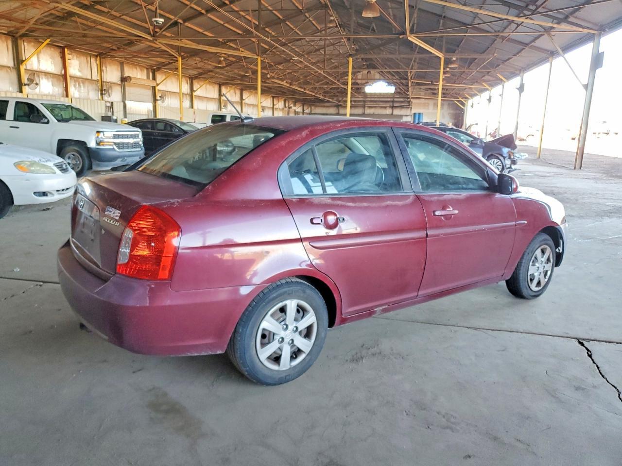 2011 HYUNDAI ACCENT