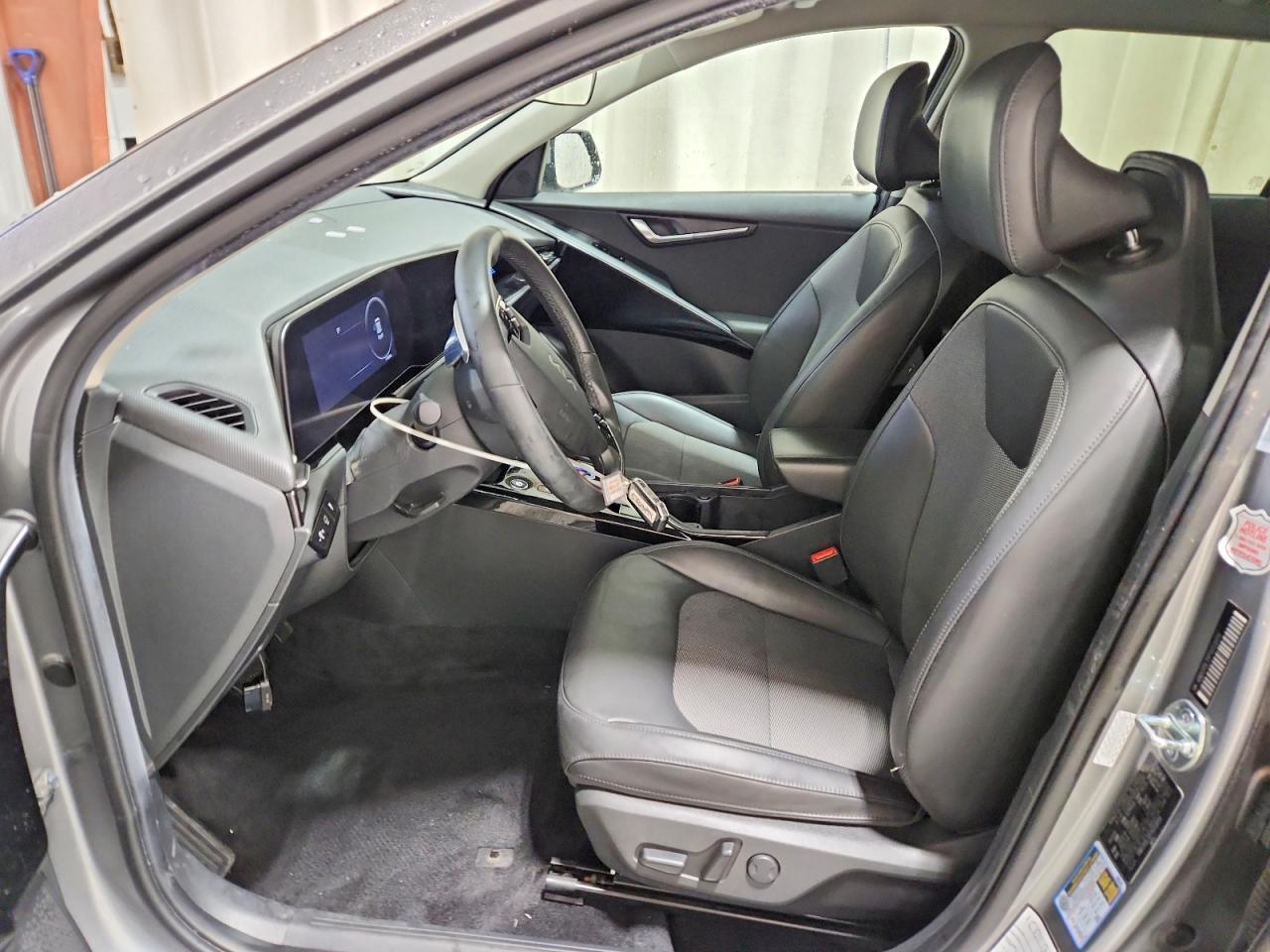 2023 KIA Niro
