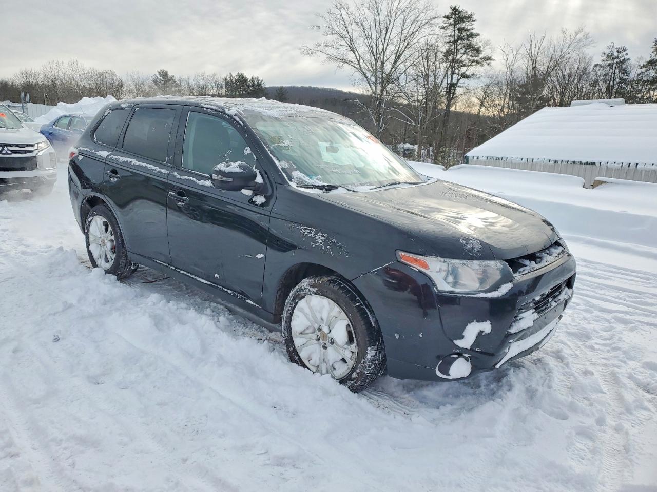 2014 MITSUBISHI outlander