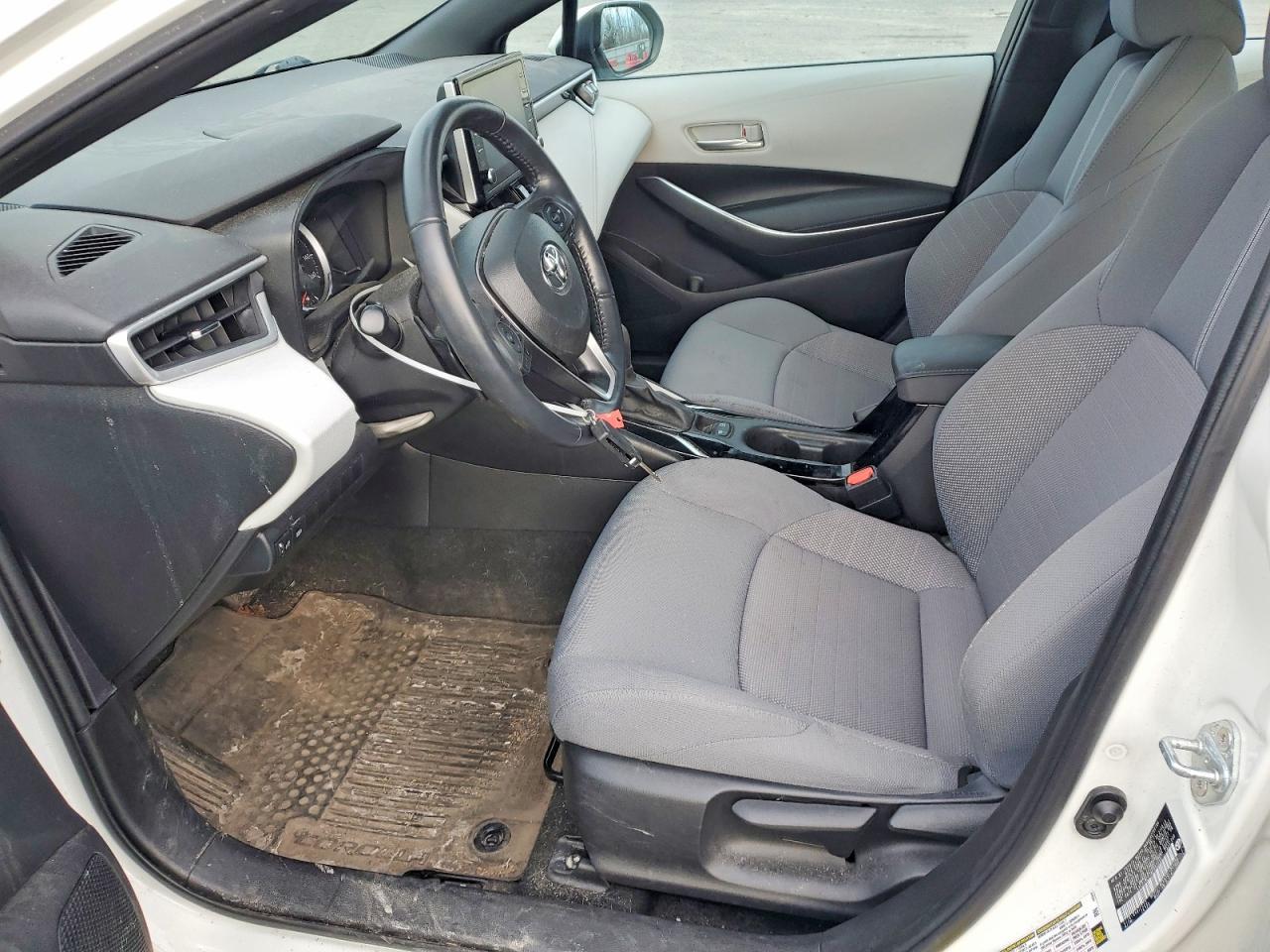 2021 TOYOTA COROLLA