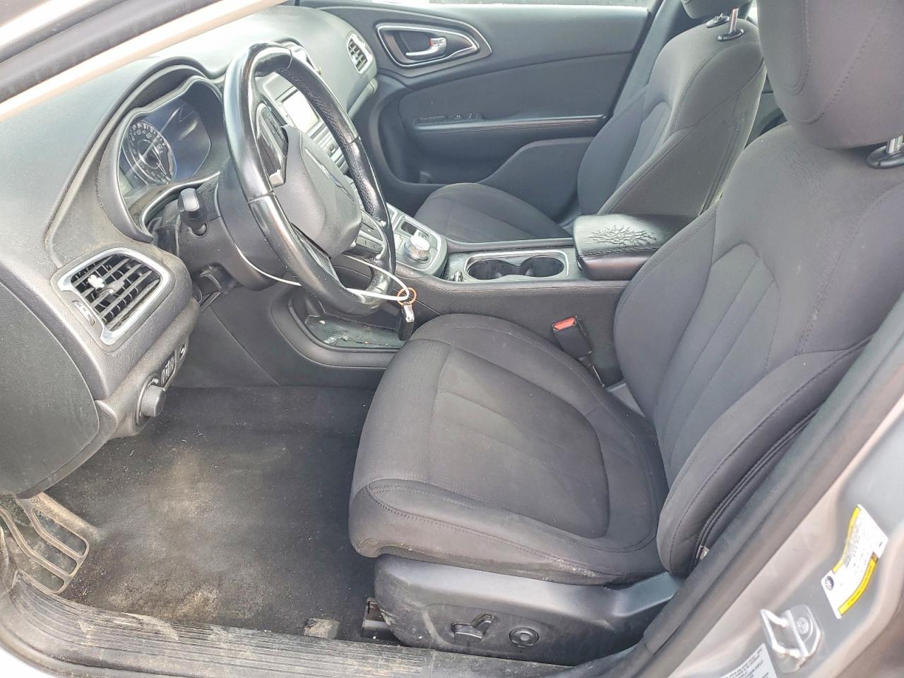 2015 CHRYSLER 200
