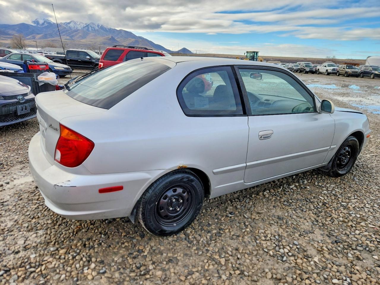 2003 HYUNDAI ACCENT