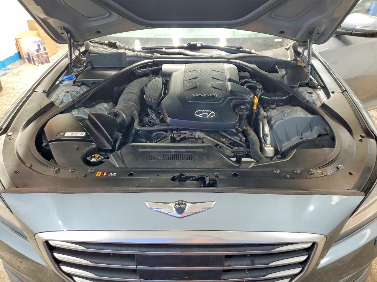 2015 HYUNDAI GENESIS