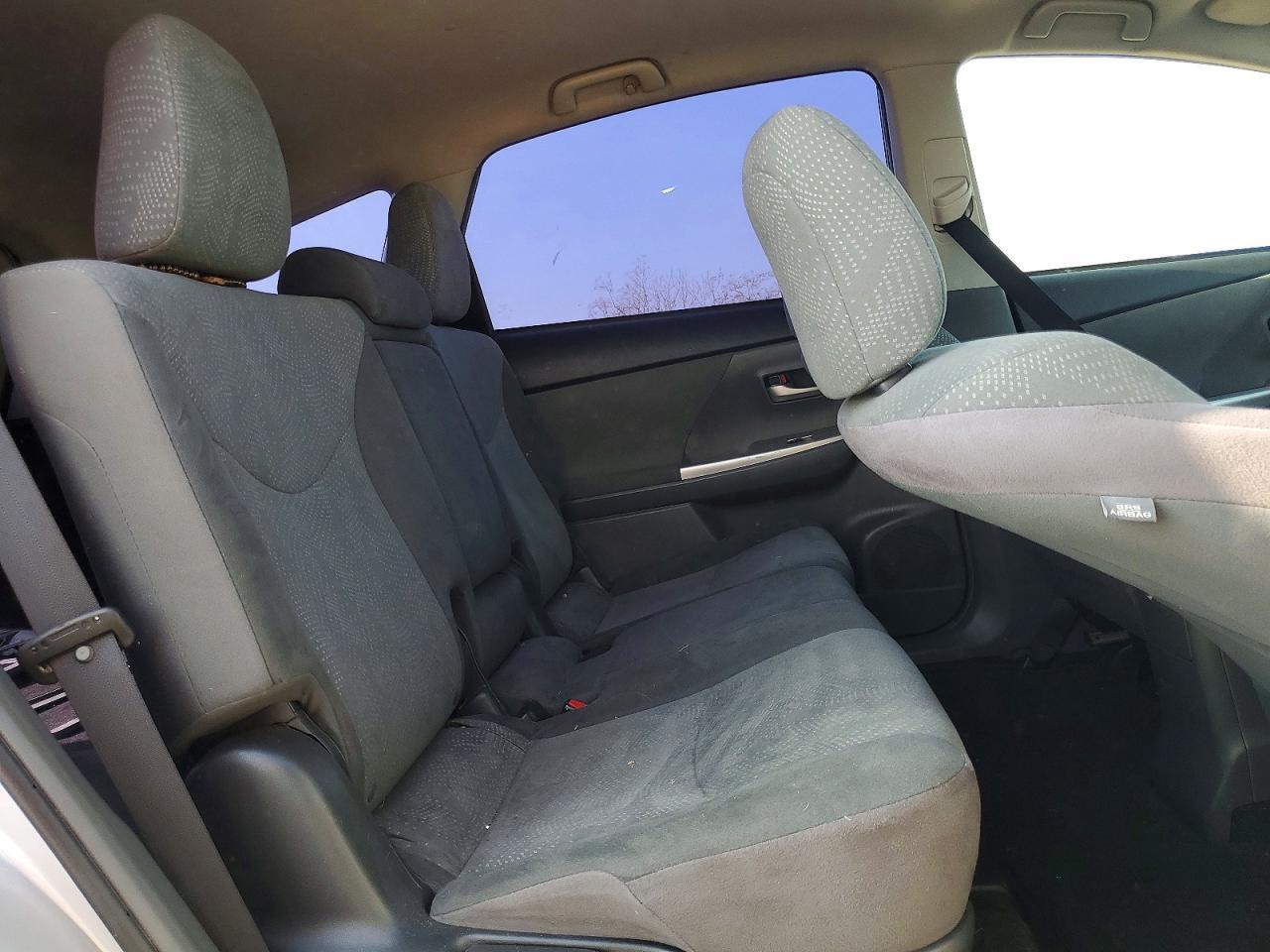 2012 TOYOTA PRIUS V