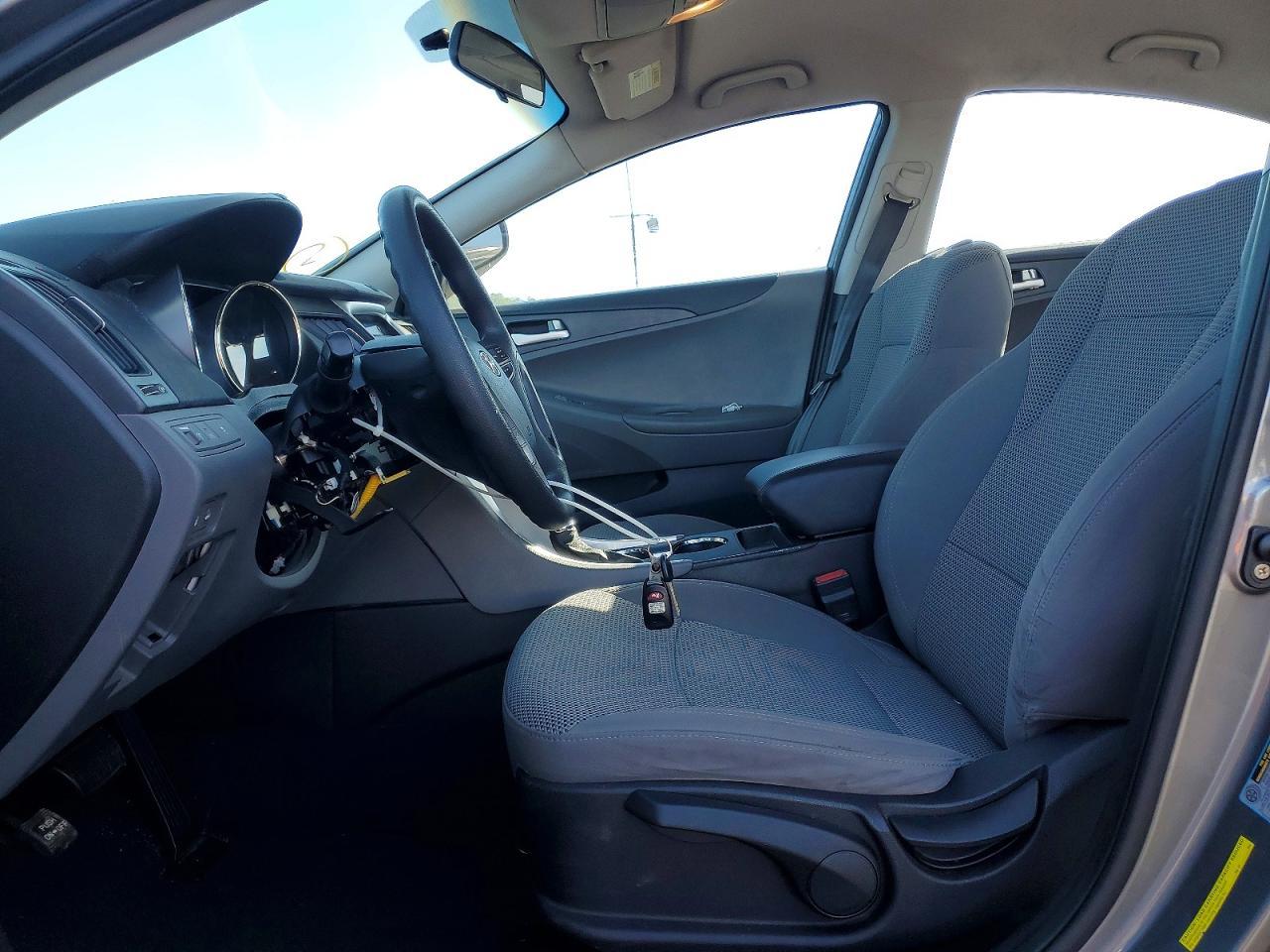 2011 HYUNDAI SONATA