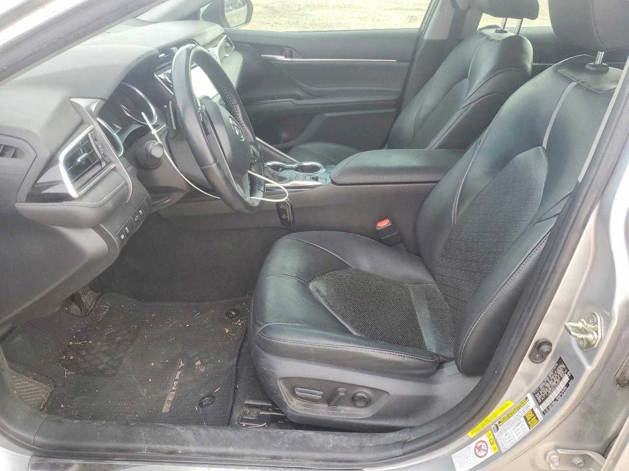 2018 TOYOTA CAMRY