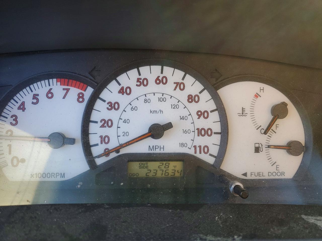 2004 TOYOTA COROLLA
