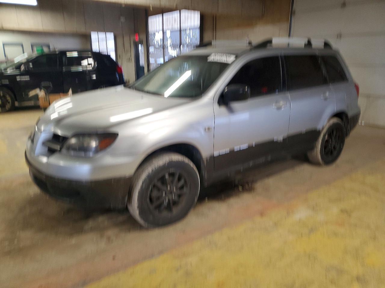 2004 MITSUBISHI outlander