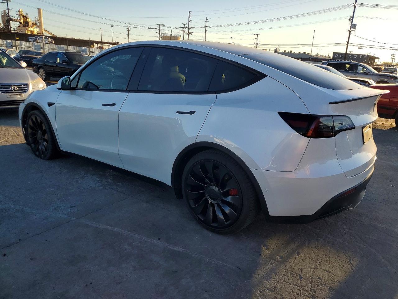 2022 TESLA MODEL Y