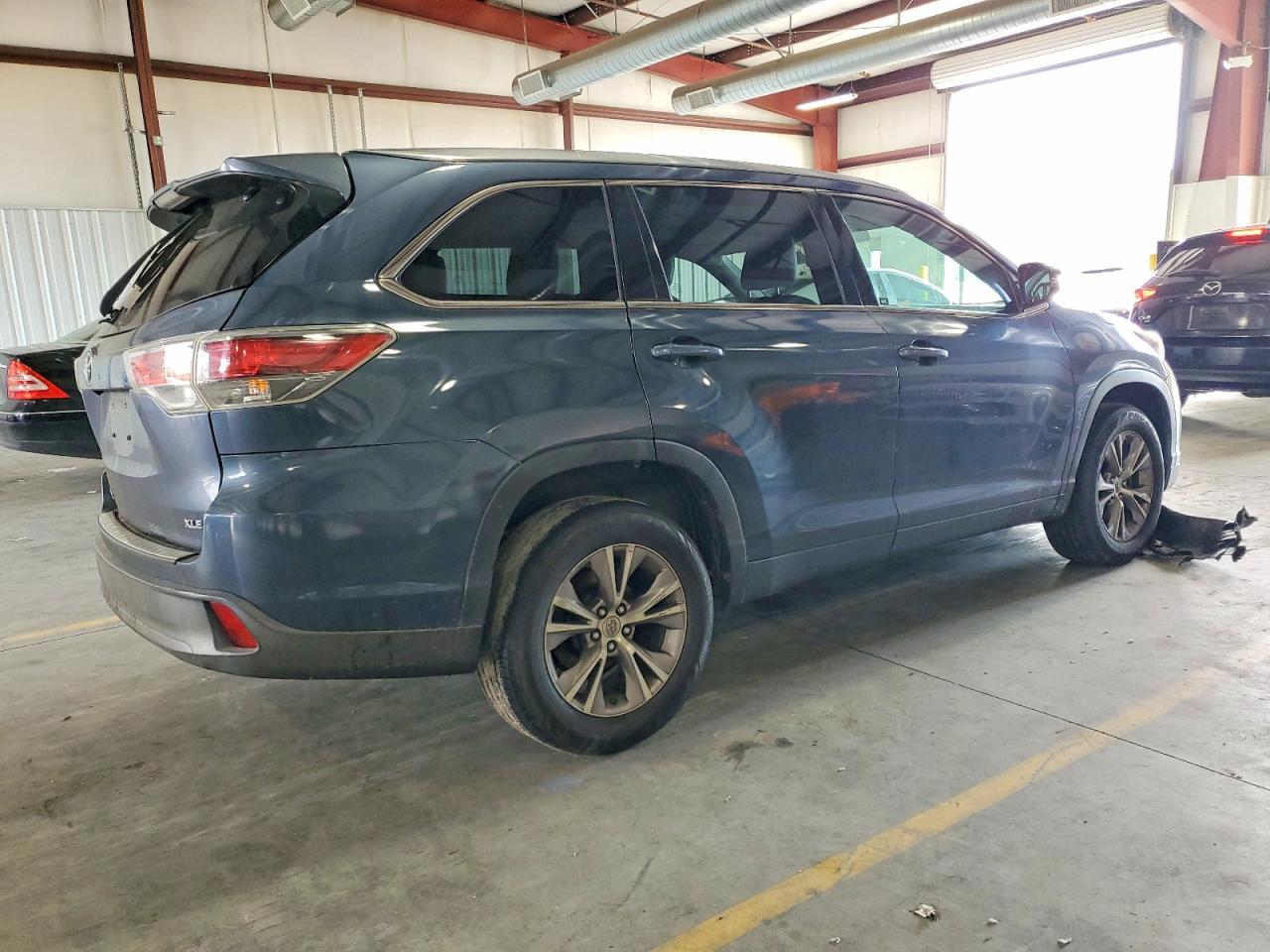 2014 TOYOTA HIGHLANDER