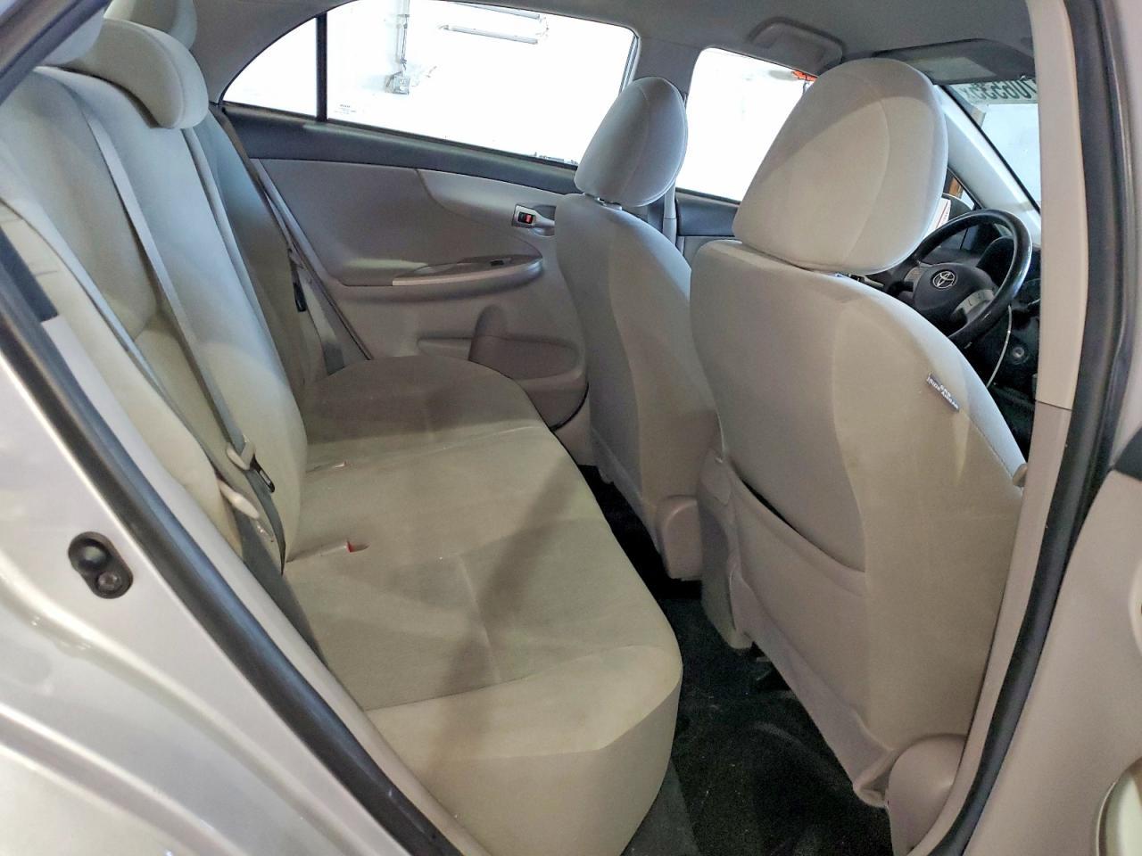 2012 TOYOTA COROLLA