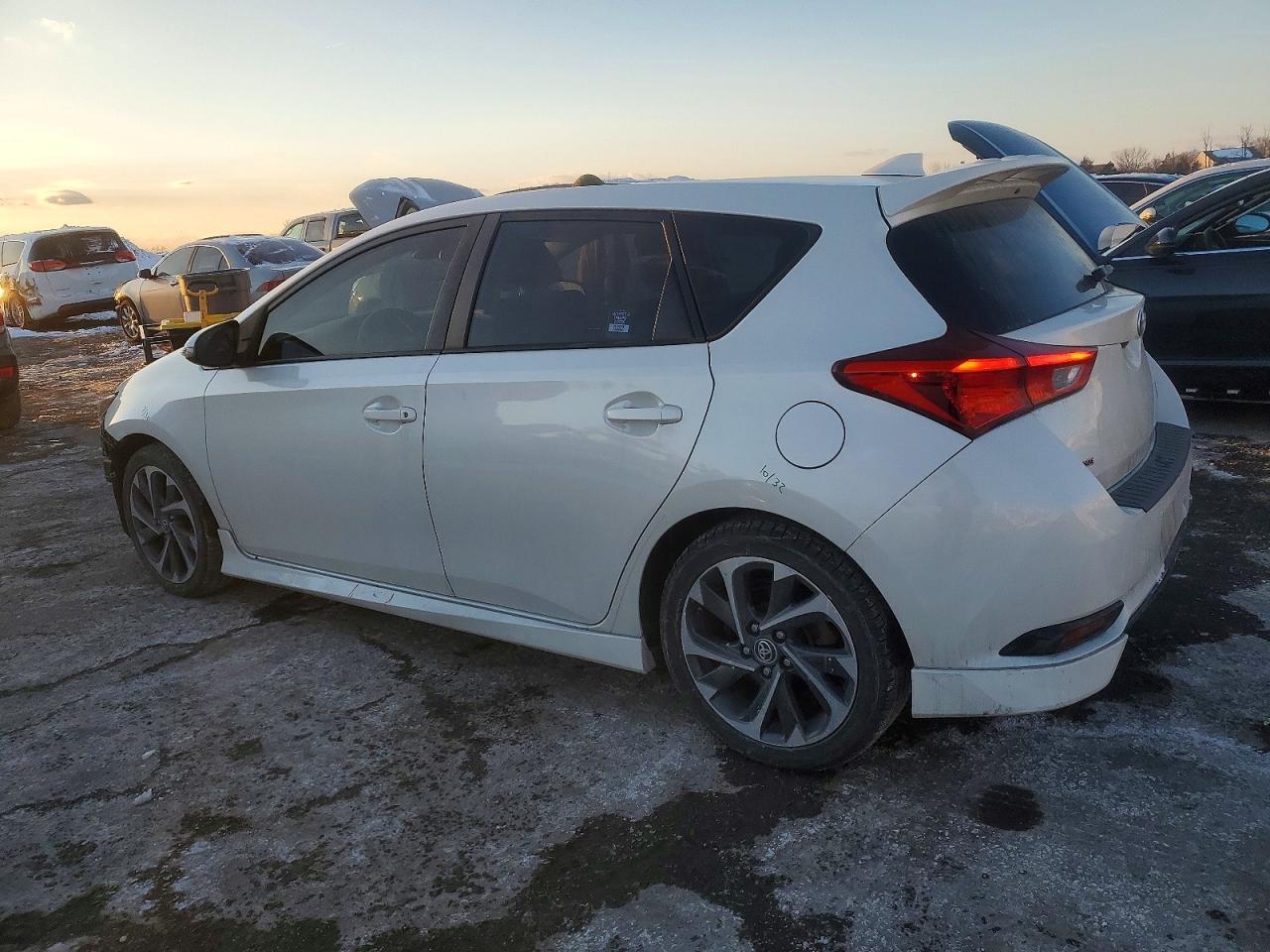 2018 TOYOTA COROLLA