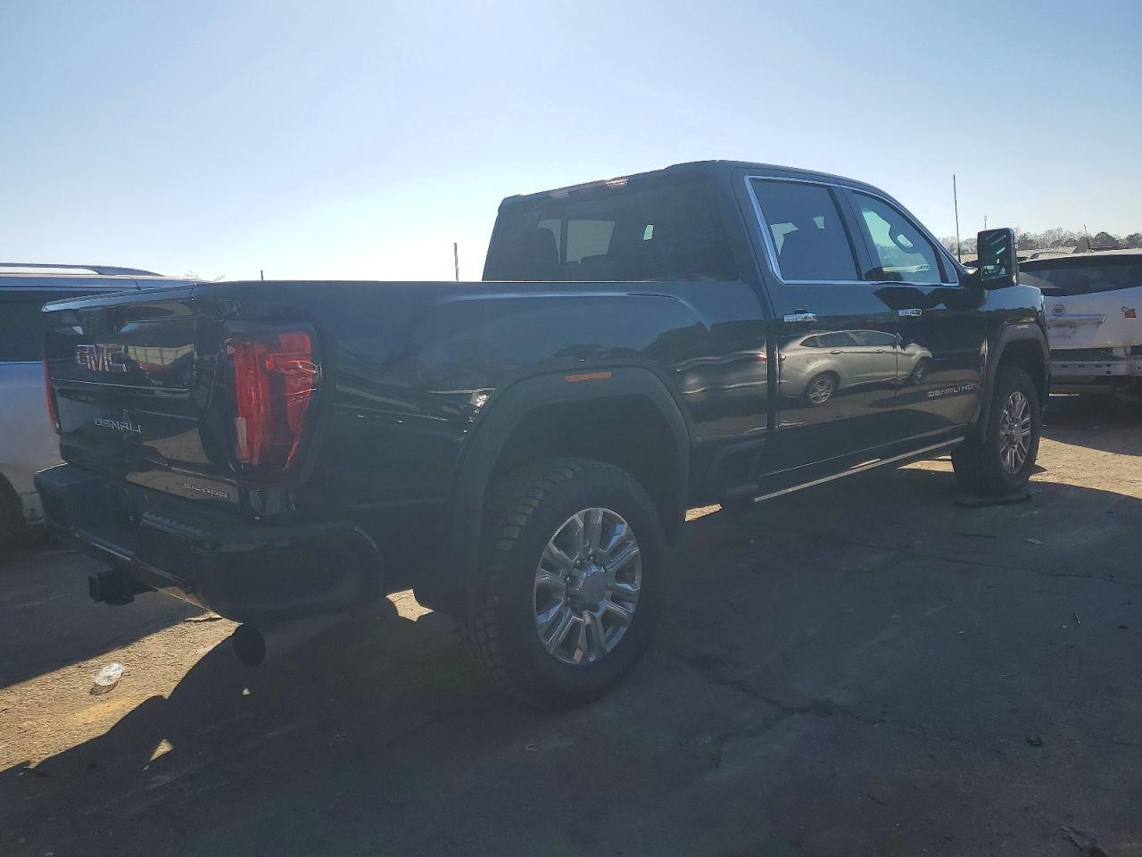 2023 GMC Sierra