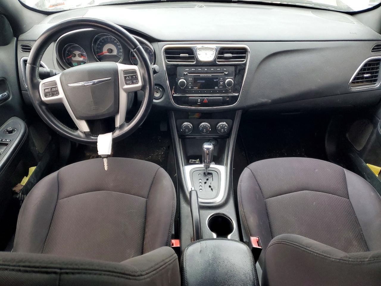 2013 CHRYSLER 200