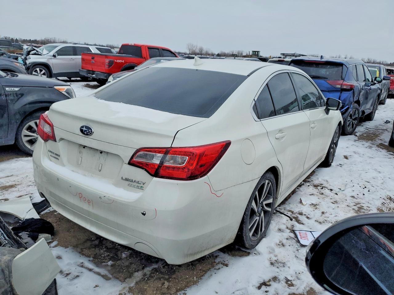 2017 SUBARU Legacy