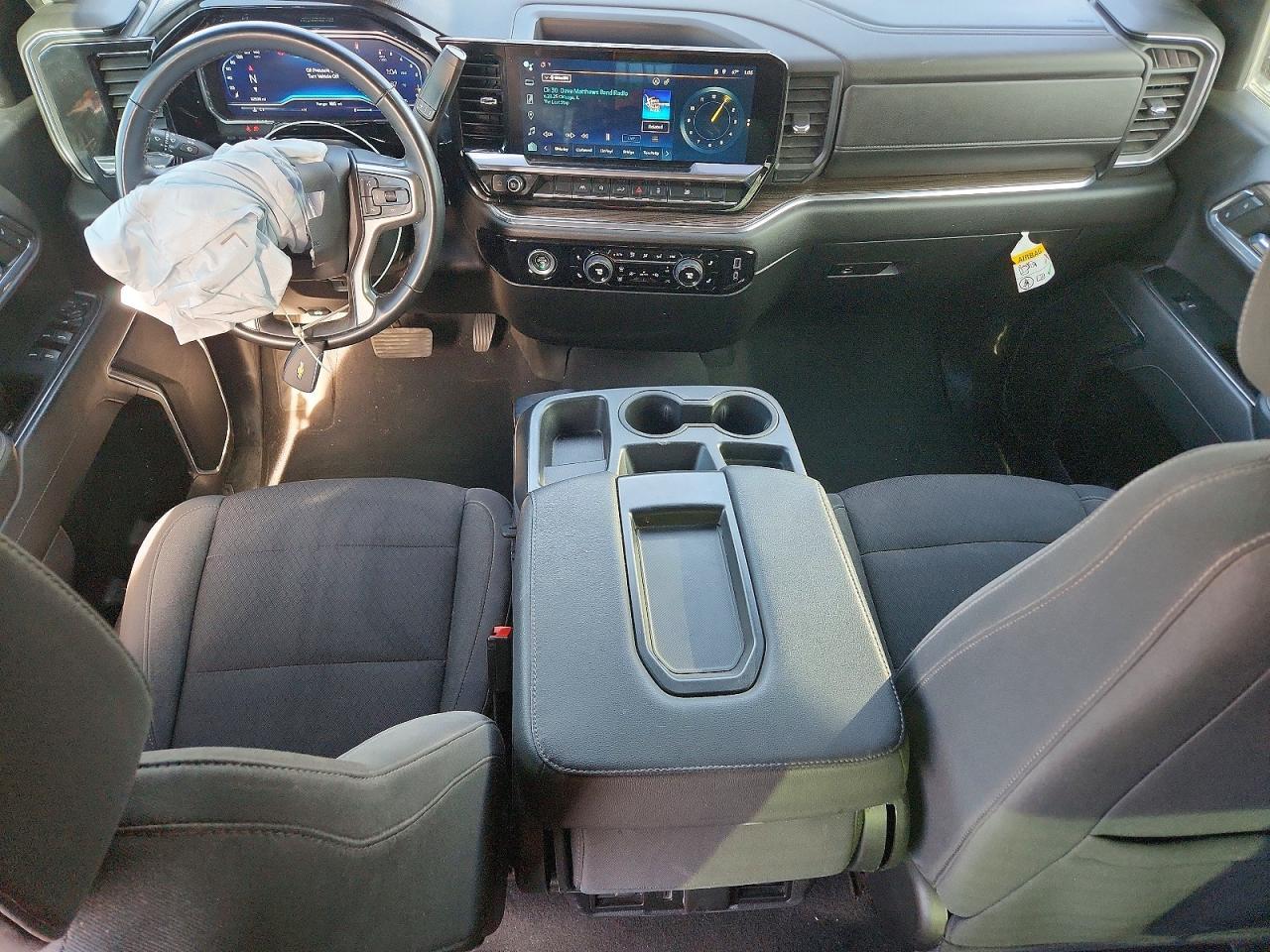 2023 CHEVROLET Silverado