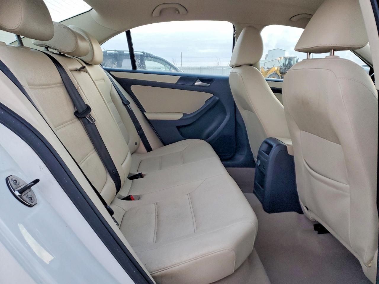 2011 VOLKSWAGEN JETTA