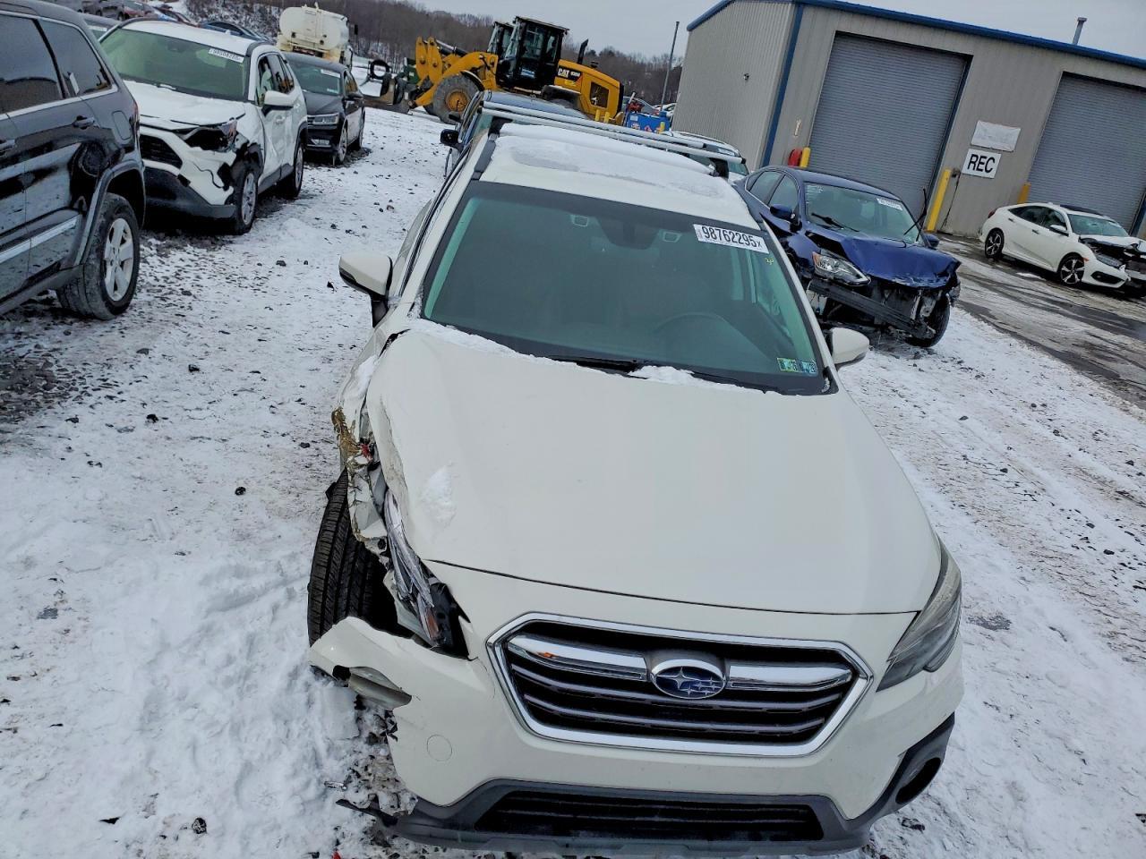2018 SUBARU Outback