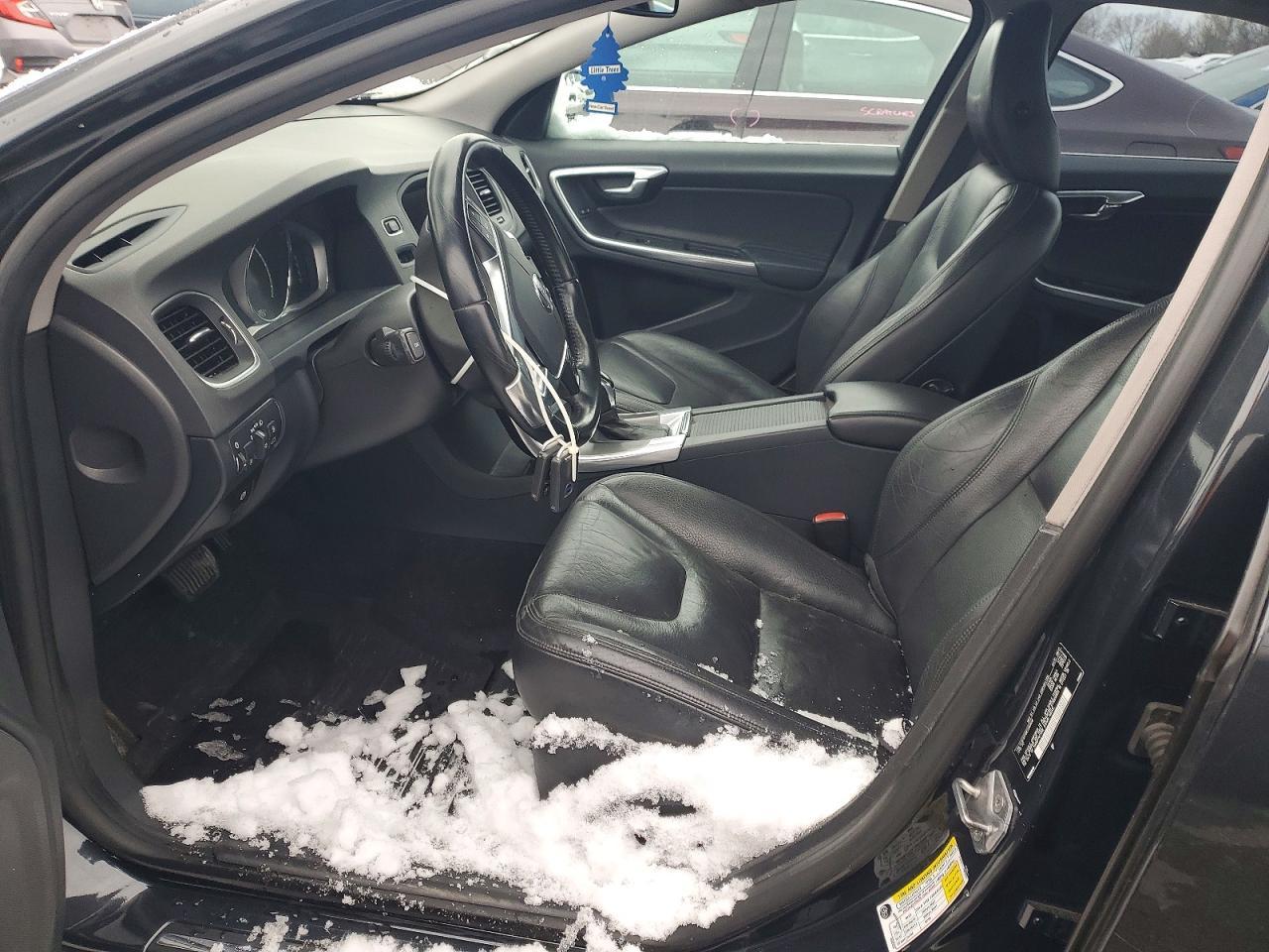 2014 VOLVO S60