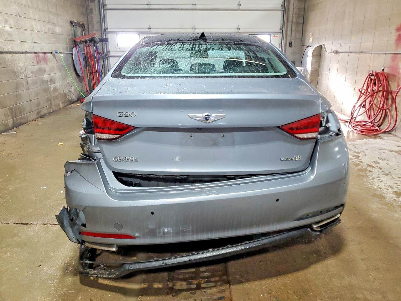 2016 HYUNDAI GENESIS