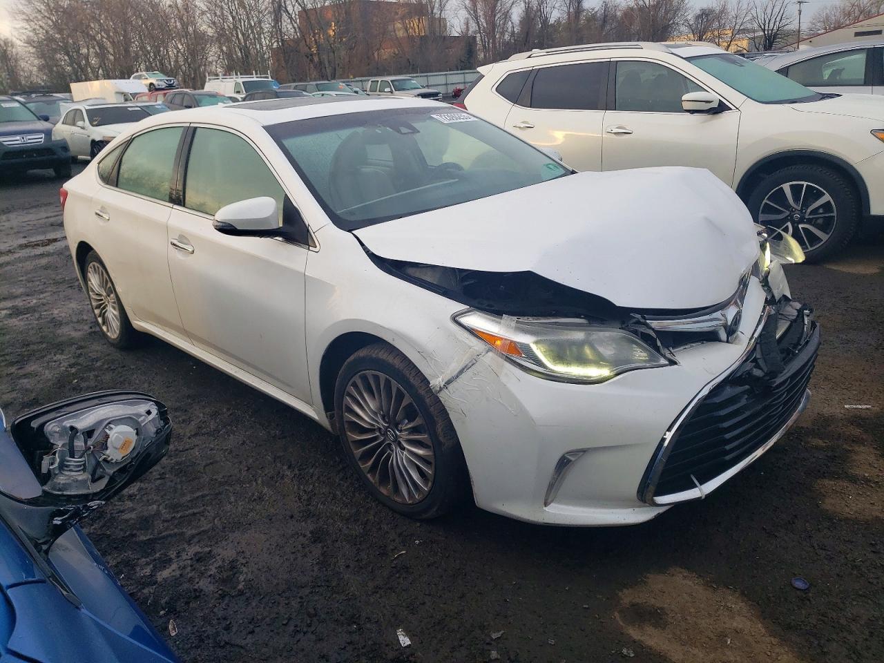 2016 TOYOTA Avalon