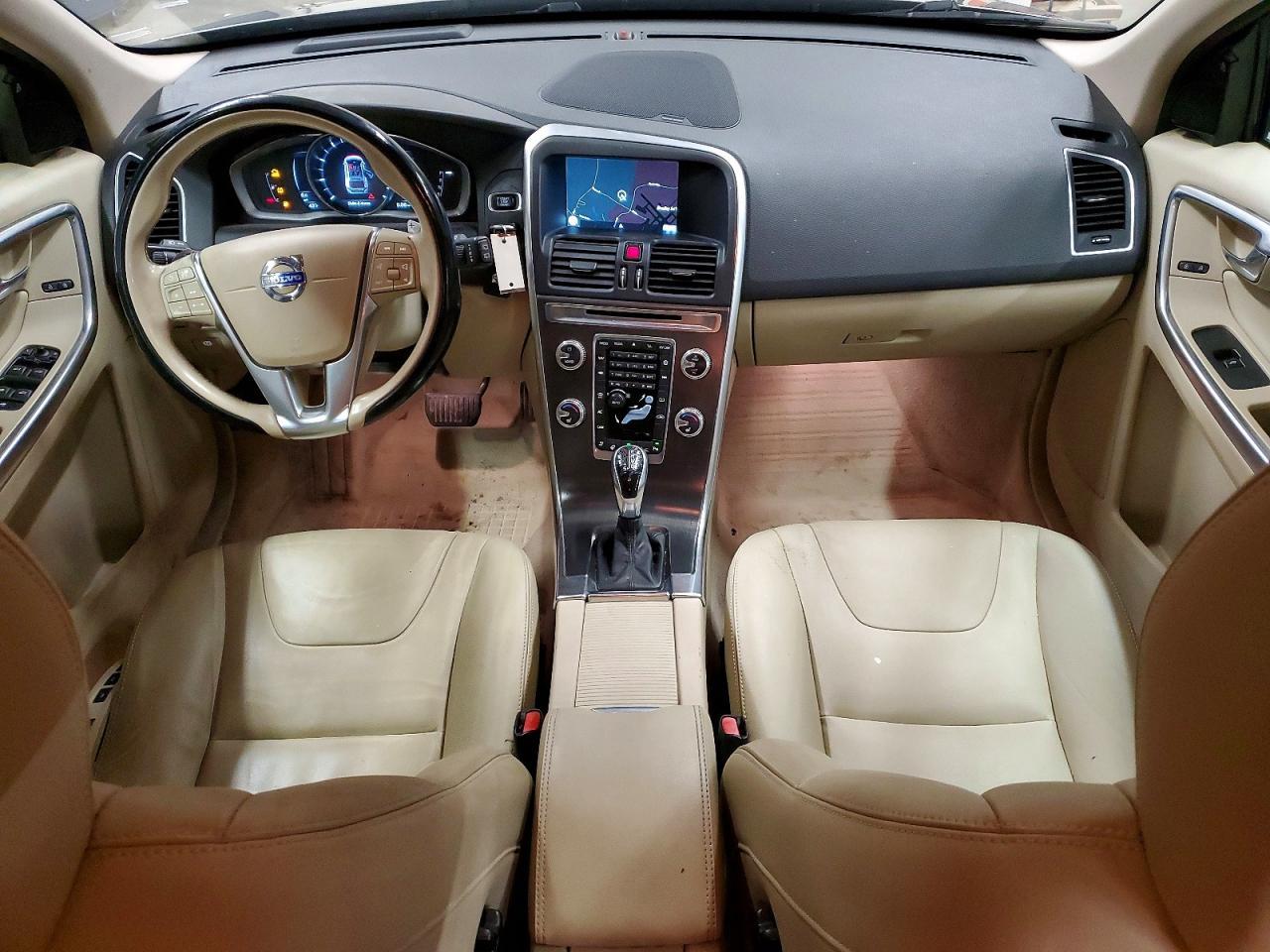 2015 VOLVO XC60