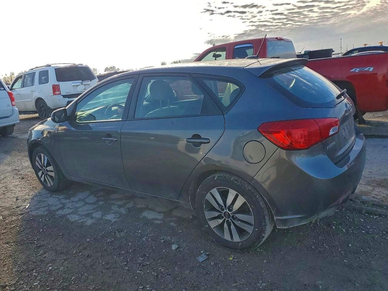 2013 KIA FORTE