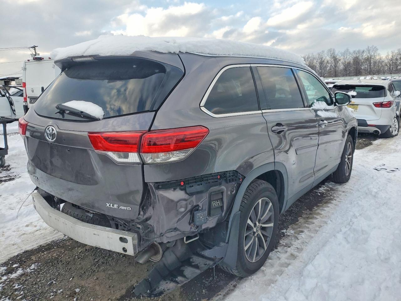 2019 TOYOTA HIGHLANDER