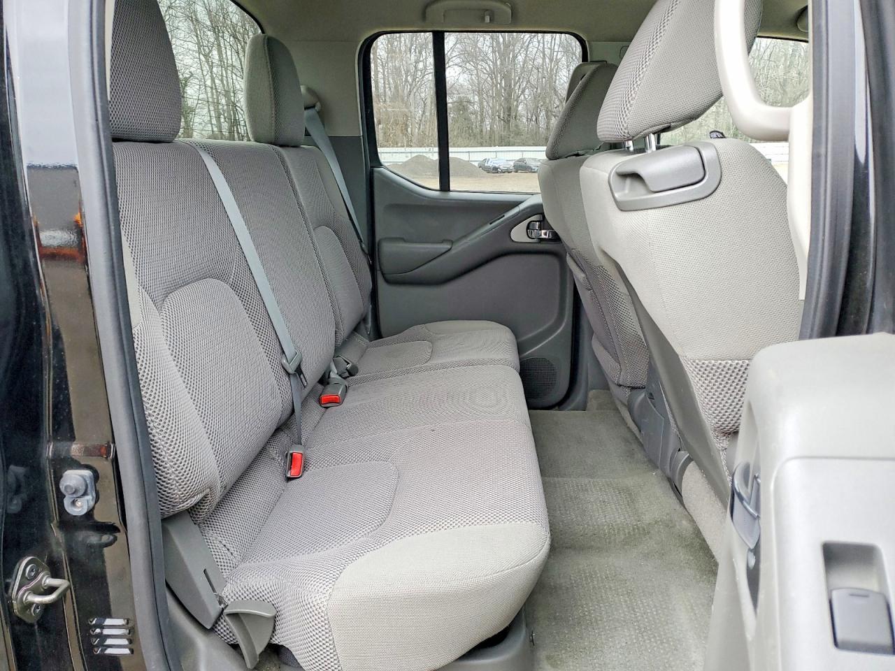 2012 NISSAN Frontier