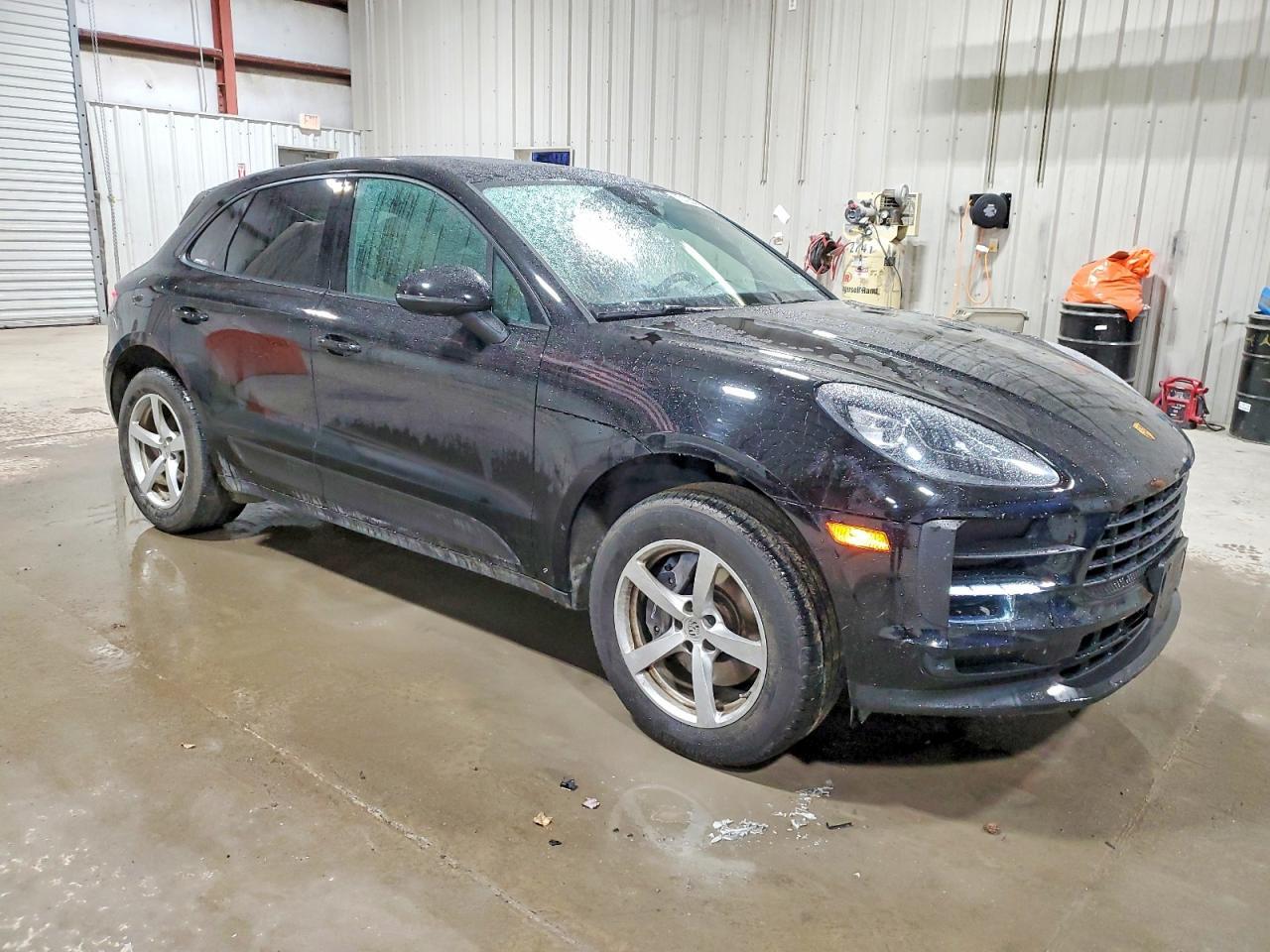 2021 PORSCHE Macan