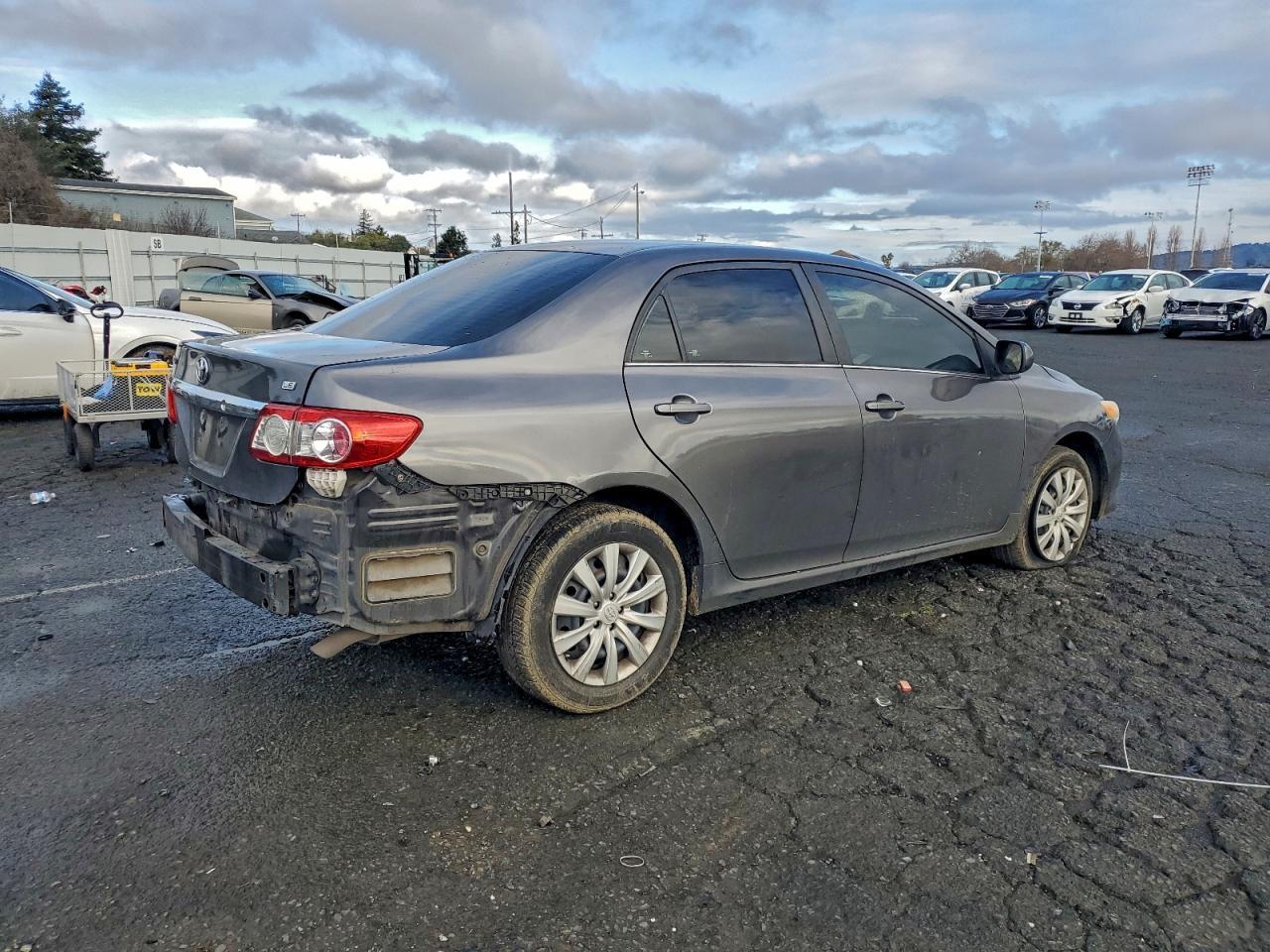 2013 TOYOTA COROLLA